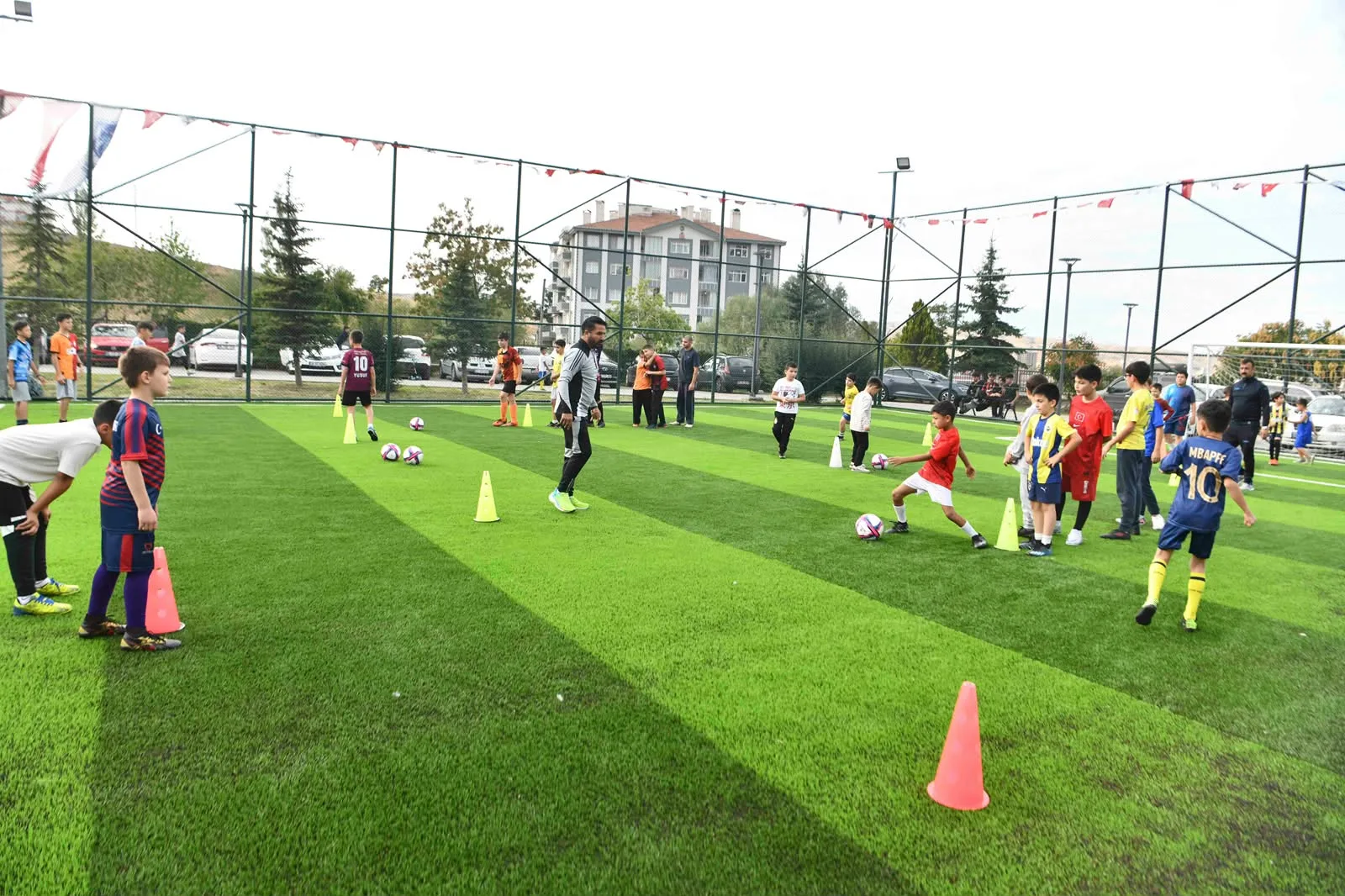 PURSAKLAR’DA ÇOCUKLAR İÇİN SPOR VAKTİ