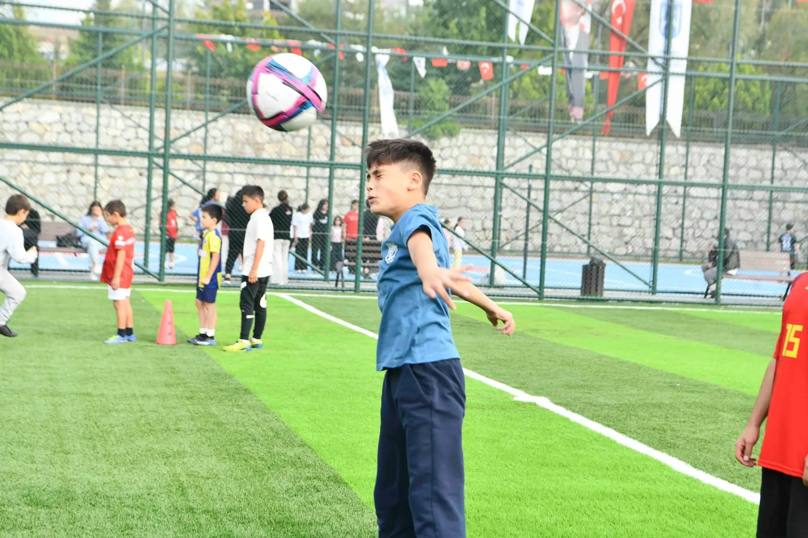 PURSAKLAR’DA ÇOCUKLAR İÇİN SPOR VAKTİ